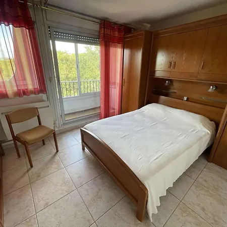 3 Pièces, Piscine, Proche Plage, Wi-fi, Garage - Fr-1-328-269 *