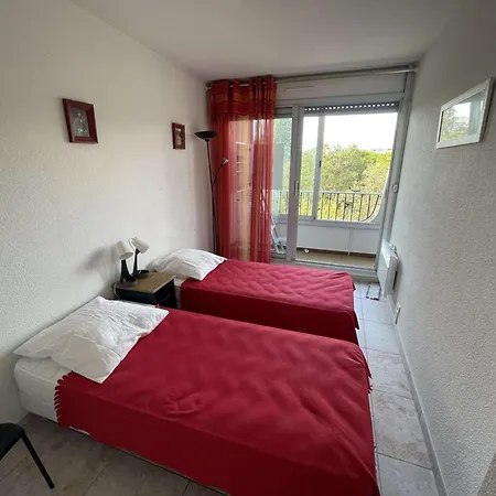 3 Pièces, Piscine, Proche Plage, Wi-fi, Garage - Fr-1-328-269 *