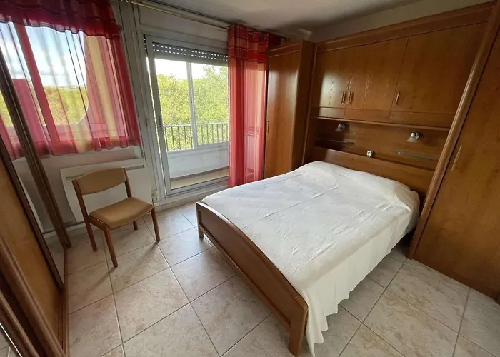 3 Pièces, Piscine, Proche Plage, Wi-fi, Garage - Fr-1-328-269 *